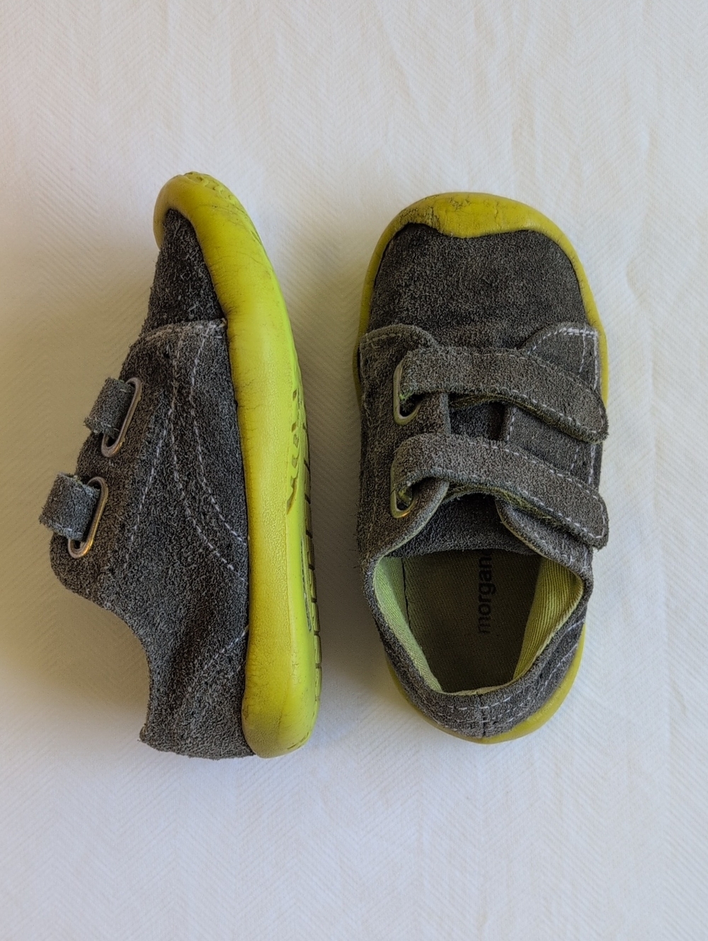 morgan & milo gray suede genuine leather sneakers velcro toddler size 7